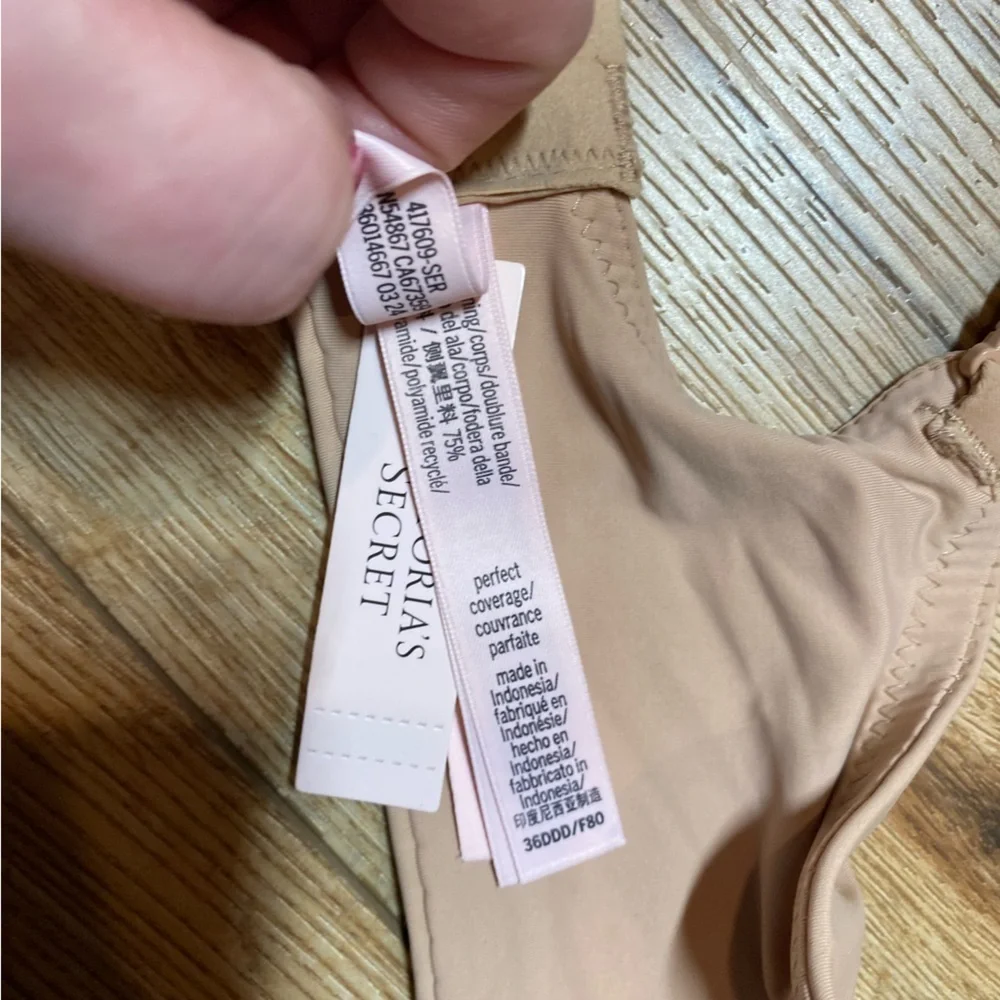 Victoria's Secret Perfect Coverage bra - Picture 7 of 7